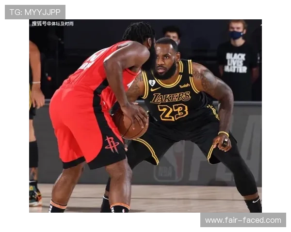 陈盈骏被放空追身三分稳稳命中十中八轰下二十分主宰赛场展现领袖风采